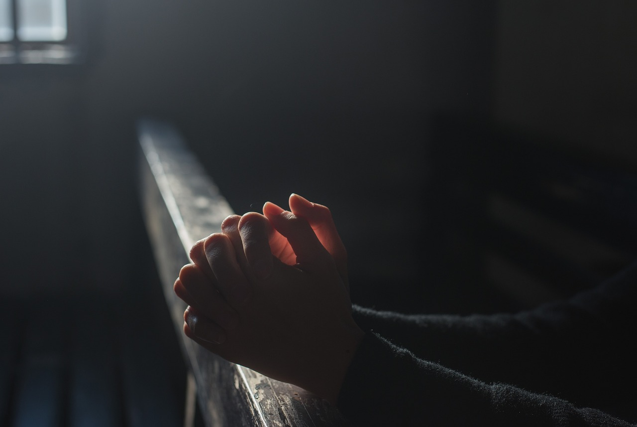 8 Catholic prayer apps to have on your phone